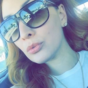 Meet your Posher, Consuelo